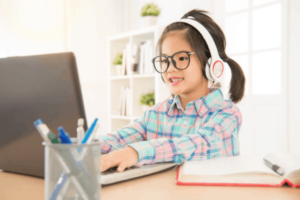 girl on laptop